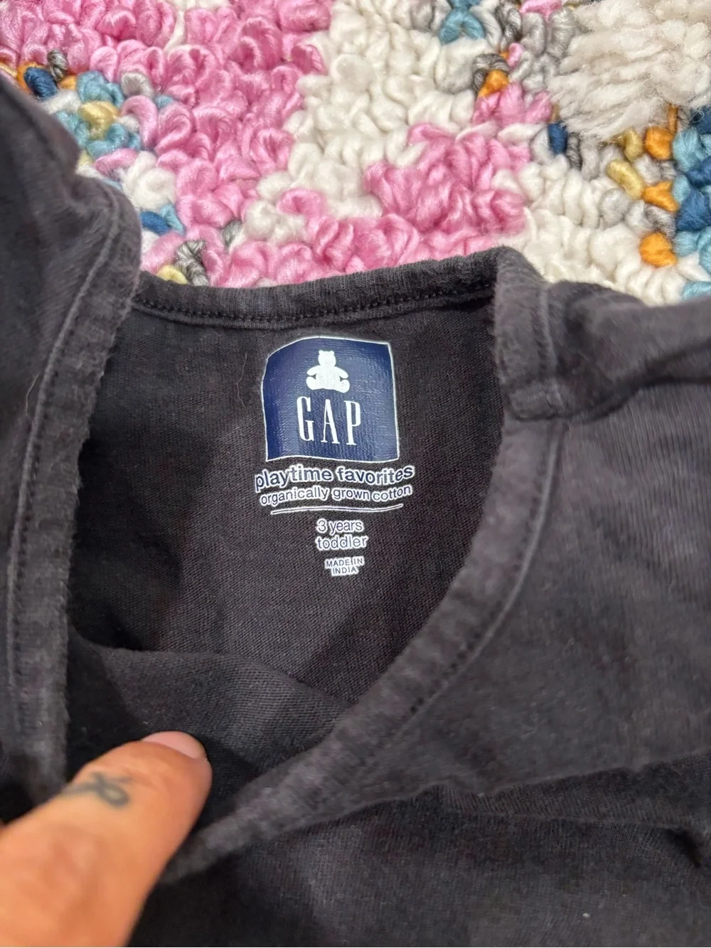 GAP Shirt